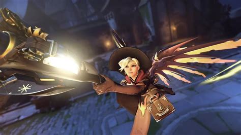 Overwatch mercy dressed as a witch